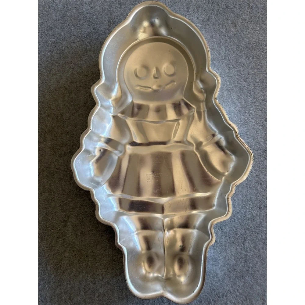 VTG 1971 Wilton Raggedy Ann Doll Cake Pan Baking Mold 502-968‎ Aluminum